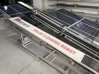 Kendaraan Transfer Robot Surya MULTIFIT MR-AR Shuttle dengan Kontrol Jarak Jauh Otomatis untuk Robot Pembersih PV, Apron Penghubung, dan Posisi Kembali