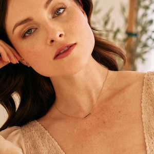 Collar con colgante de piedra preciosa multicolor chapado en oro de 18 quilates de acero inoxidable, resistente al agua, sin deslustre, novedad de - Product Image 2