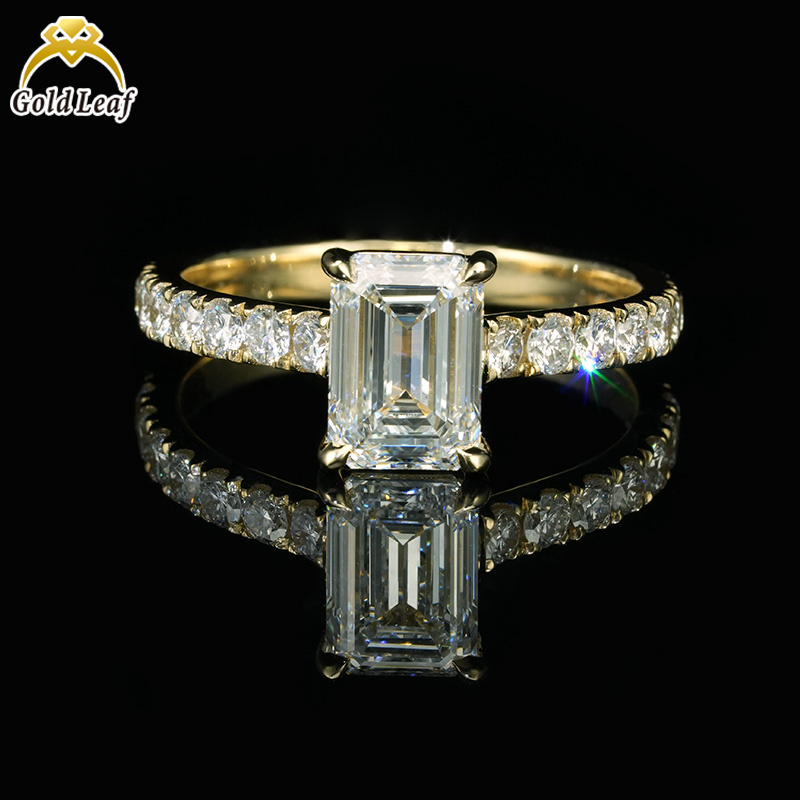 Bague avec diamant de laboratoire