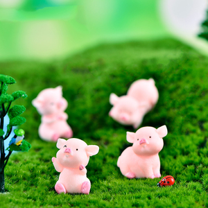 ตุ๊กตาหมูเรซิ่นการ์ตูนขนาดเล็ก ของตกแต่งภูมิทัศน์ ของประดับตกแต่งรูปหมูน่ารักจิ๋ว ของตกแต่ง DIY - Product Image 1