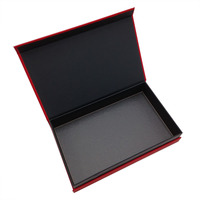 Boîte cadeau rigide en carton magnétique durable personnalisable avec impression dorée à effet UV pour mariage et bijoux