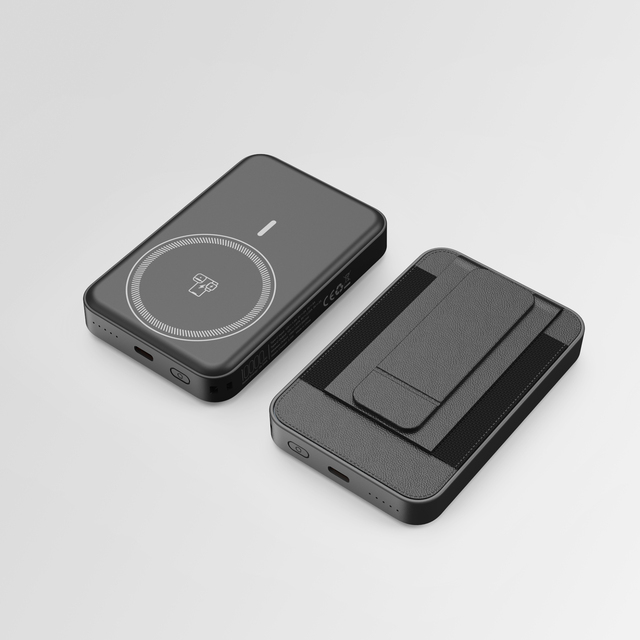 Hot Selling 3-in-1 Magnetic Wireless Charger Portable 20W Fast Charging Type-C Input 10000mAh Power Bank Phone Stand Card Holder