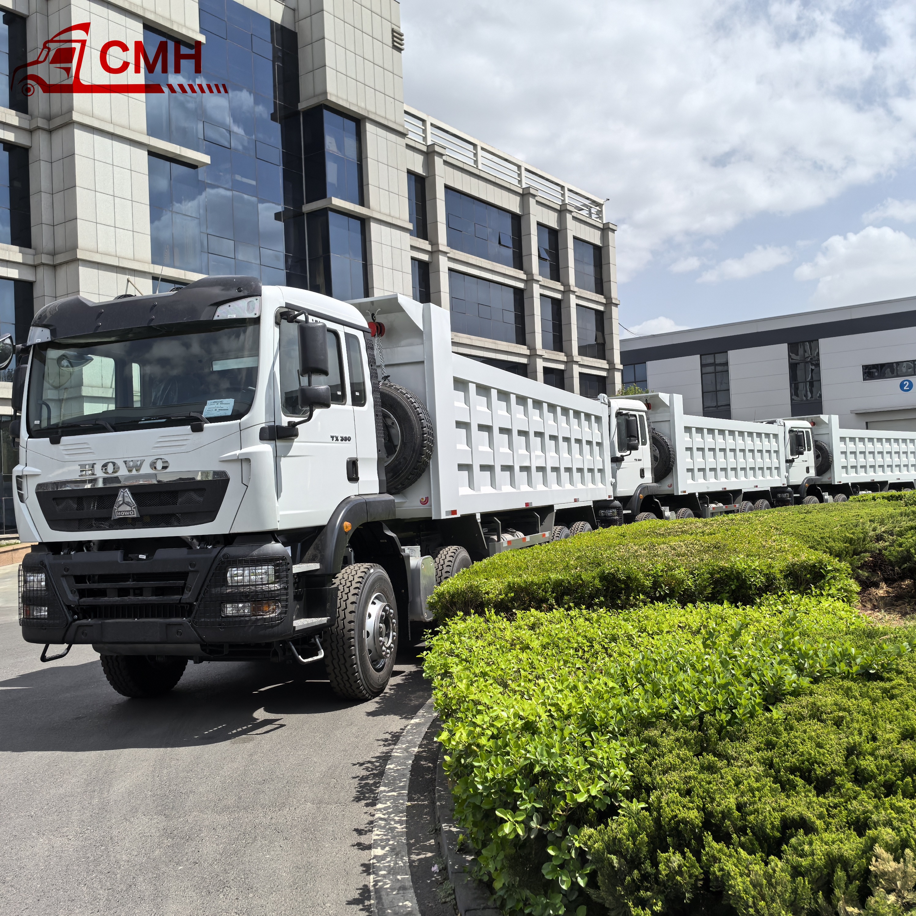 Грузовик самосвал Sinotruk HOWO TX 8*4 12 колес китайский самосвал 8*4 Тяжелый грузовик