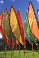 Drapeau de festival personnalisé pour événements, concerts, mariages, fêtes de jardin – Bannière en polyester par sublimation – Fournisseur en gros