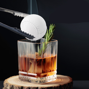 Vendita calda in Silicone Hockey su ghiaccio ghiaccio cubo stampi calcio basket Rugby riutilizzabile 4 cubetti di ghiaccio vassoi con coperchio stampi - Product Image 4