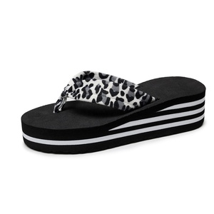 Sandales à talon compensé pour femme, à semelle épaisse et ondulée, confortables, en EVA - Product Image 1