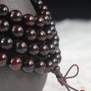 Bracelet de prière bouddhiste en bois de rose indien, 108 perles, 6-8 mm, texture dense et riche en huile, style chinois, unisexe, pour couple - Product Image 2