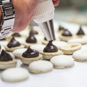 Ensemble de poches à douille en silicone réutilisables et douilles pour la décoration de gâteaux, la pâtisserie et le glaçage DIY - Product Image 6