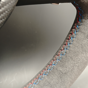 Volante Sportivo M in Alcantara con Finiture in Carbonio Intrecciato per <span class=keywords><strong>BMW</strong></span> F10 M5 F20 <span class=keywords><strong>F30</strong></span> F32 <span class=keywords><strong>M3</strong></span> F80 M4 F82 M2 F87 F90 F11 F13 X5 F15 - Product Image 2