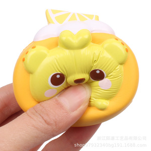 ของเล่นบีบเลมอนเค้กหมีการ์ตูนพีวีซี นุ่มนิ่ม บรรเทาความเครียด ตกแต่งโต๊ะทำงาน ของขวัญ - Product Image 5