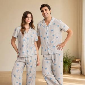 Conjunto de Pijamas de Bambú Azul Personalizado para Parejas, Ropa de Dormir para Hombre y Mujer, Venta al Por Mayor, Tops y Pantalones Cortos, Proveedor de Ropa de Dormir OEM - Product Image 1