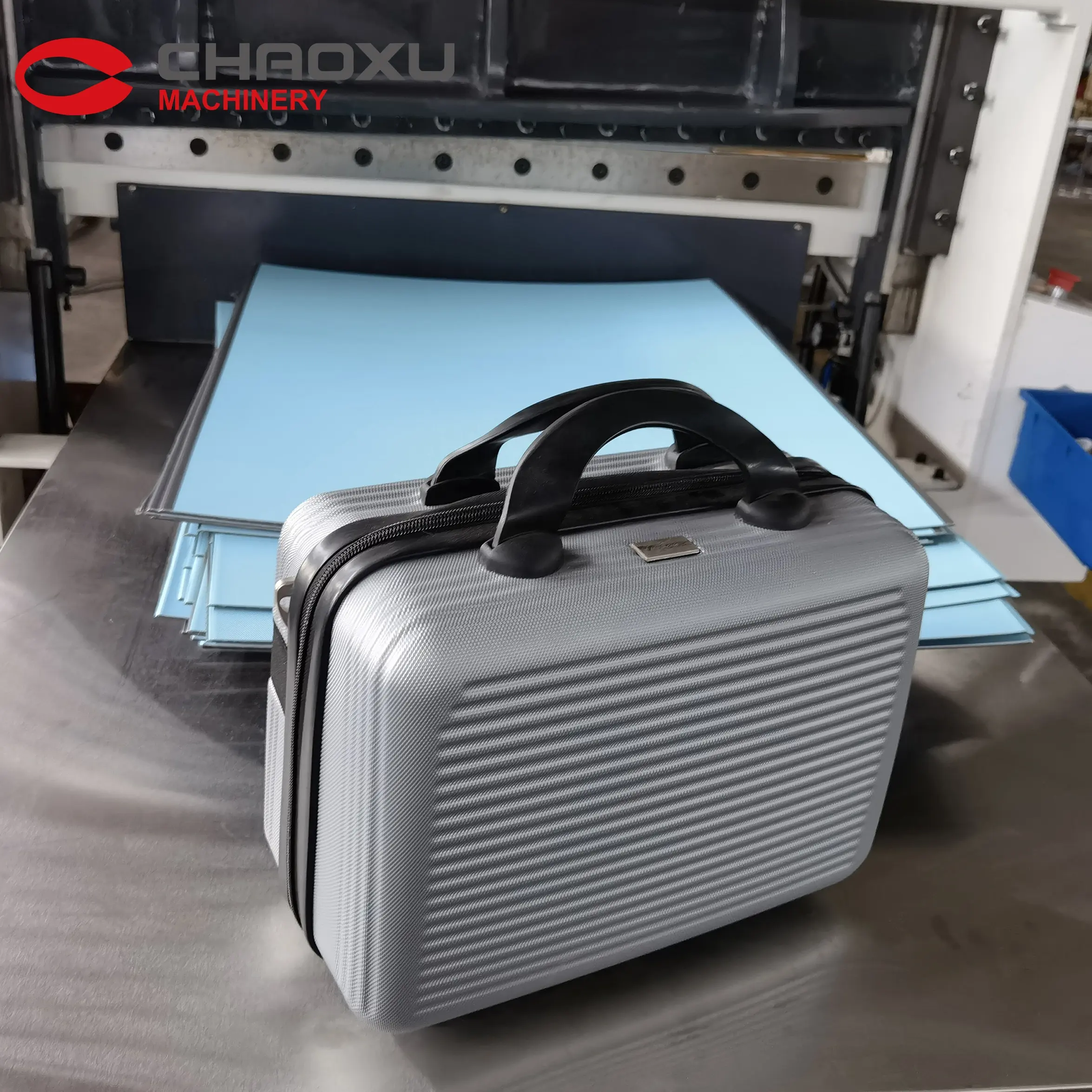 CHAOXU 29 년 CE 제조 ABS PC 수하물 압출기 만드는 기계 YX-21AP