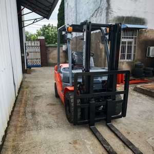 High Quality Hot Japan Original Toyota 2.5 Ton Diesel <b>Forklift</b> Truck Second Hand Used 4300KG 0-2000 Hours Core Engine Low Price - Product Image 2