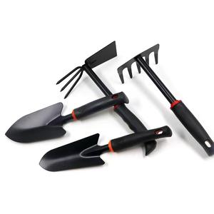 Juego de palas de jardín de 4 piezas, pala, azada y rastrillo de acero al carbono con mango de goma negra y textura antideslizante para excavar, plantar y explorar la playa - Product Image 4