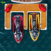 Tapis d'eau flottant gonflable vert à point de goutte pour le stationnement des bateaux