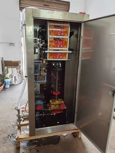 Machine de remplissage et d'emballage de sachets d'eau pure RO, de rouleaux de sachets et de sachets de yaourt en plastique - Product Image 3