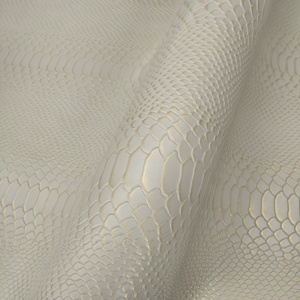Python Huid Reliëf Toplaag Slangenpatroon Echte Koeienhuid Voor Schoenen Handtassen - Product Image 2