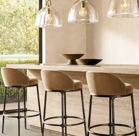 Chaise de bar pivotante en métal forgé à la main, style vintage américain unique, avec assise rembourrée, pour salle à manger et cuisine