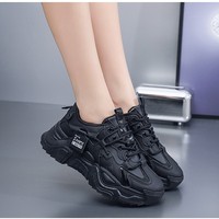 Nouvelles chaussures de sport d'extérieur édition coréenne, semelle épaisse surélevée, chaussures de course pour femmes, chaussures de marche tendance pour femmes