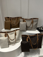 Sac fourre-tout de luxe en cuir PU pour femme, sac à bandoulière de marque avec chaîne, motif uni, doublure en polyester, fermeture éclair