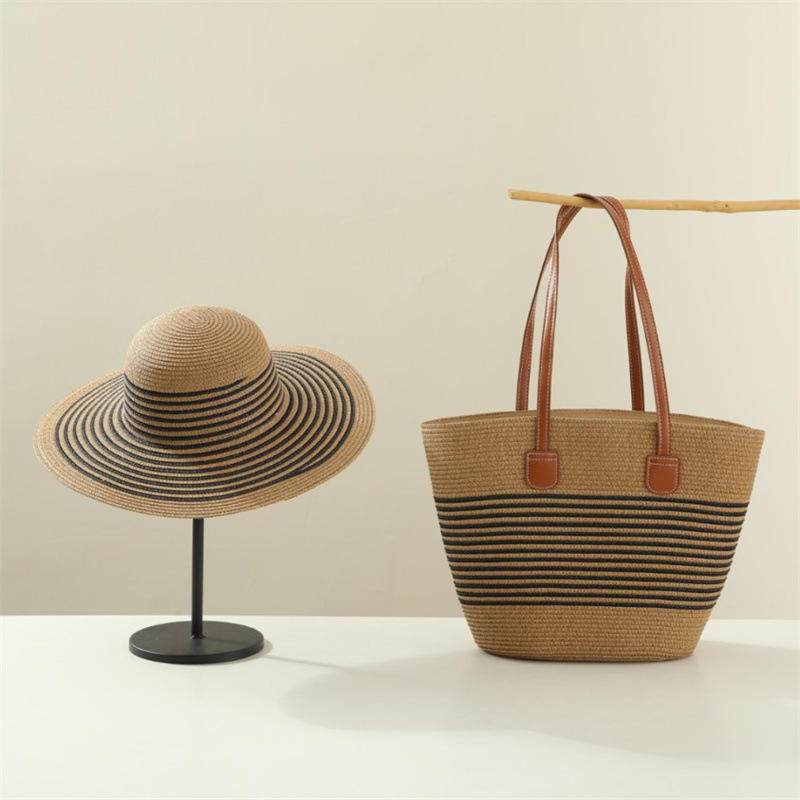 น้ำตาลอ่อน