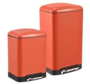 Basics pattumiera a pedale con chiusura ammortizzata a forma quadrata in acciaio inossidabile con pedale a barra in acciaio - Product Image 3