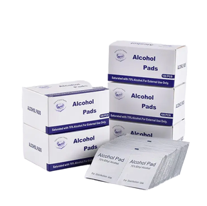 Toallitas desinfectantes estériles de <span class=keywords><strong>alcohol</strong></span> no tejidas OEM para el hogar, de gran venta, en stock, utilizadas para la desinfección y esterilización de la piel - Product Image 1