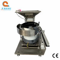 Alimentateur vibrant à godets pour la distribution automatique de pièces, machine d'alimentation vibrante pour vis, écrous, ressorts et rondelles sur ligne de tri