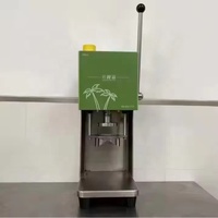Kokosnootschilmachine Met Hoge Capaciteit Commercieel Gebruik Met Veiligheidsvoorzieningen Voor De Verwerking Van Vers Fruit