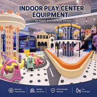 Équipement de centre de jeux intérieur pour centre de divertissement familial avec toboggans, zones d'escalade et jeux souples