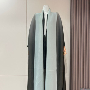 Sanxiaozhai Elegante <span class=keywords><strong>Mantella</strong></span> da <span class=keywords><strong>Donna</strong></span> in Poliestere con Sfumature di Colore, Plissettata, Nuova Collezione Primavera-Autunno, Molto Richiesta in Medio Oriente - Product Image 3