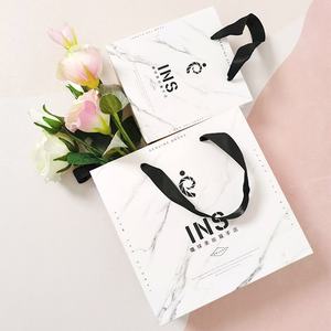 Bolsa de papel con logotipo personalizado, color blanco, barata, para compras - Product Image 2