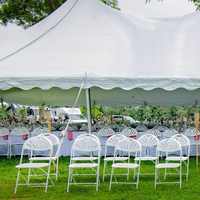 Chaise de salle à manger pliante moderne d'extérieur en plastique blanc, style Chiavari en résine PP, pour banquets, événements et hôtels (vente en gros)