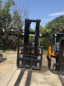 Used Japan Mitsu KOMAT TCM TOYO FD50 <b>Forklift</b> with LPG Power Source and Two Stage Mast - Product Image 3