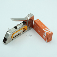Vente en gros d'usine : Agrafes de rembourrage galvanisées 22 Ga 131/6 131/8