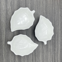 Vente en gros Vaisselle de restaurant design créatif taille personnalisée Plat à feuilles Vente en gros Plats de service en feuilles de cuivre pour Offre Spéciale