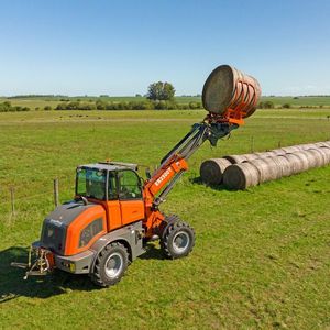Cargadora de Ruedas Telescópica de 2.5 Toneladas ER2500T, Cargadora Frontal Compacta para Uso Agrícola y de Construcción - Product Image 3