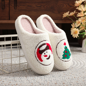 Chaussons <span class=keywords><strong>d</strong></span>'intérieur de Noël <span class=keywords><strong>en</strong></span> peluche épaisse, doublure douce <span class=keywords><strong>en</strong></span> polaire <span class=keywords><strong>d</strong></span>'<span class=keywords><strong>agneau</strong></span>, semelle antidérapante <span class=keywords><strong>en</strong></span> TPR, chaussons <span class=keywords><strong>d</strong></span>'hiver confortables et chauds pour les fêtes - Product Image 3