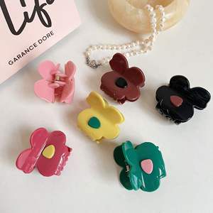 Nouvelle Pince à Cheveux Coréenne et Japonaise Printemps-Été, Petite Fleur Délicate en Acétate, Accessoire Doux et Frais pour l'arrière de la tête - Product Image 3