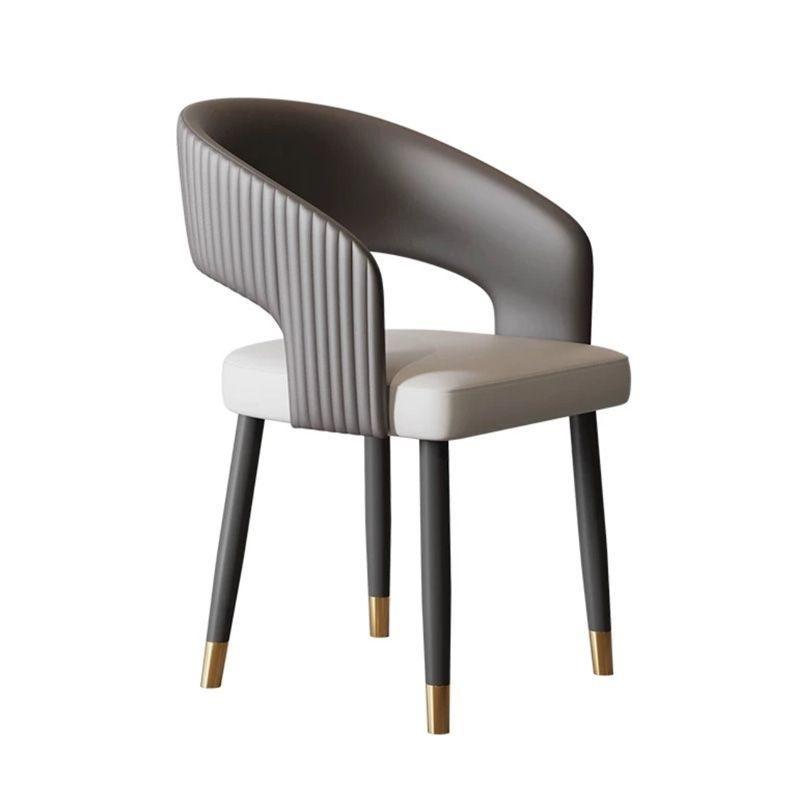 Gris foncé et beige