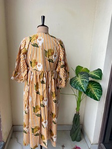 Robe midi bohème en coton pour femme, taille plus, respirante, décontractée, écologique, faite à la main, à fleurs, avec manches bouffantes, cadeau pour femme - Product Image 5