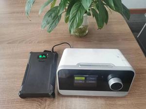 Batteria Portatile 24V per Macchina <span class=keywords><strong>CPAP</strong></span> Compatibile con ResMed per Viaggi in Aereo, Treno, Veicoli e Vacanze - Product Image 4