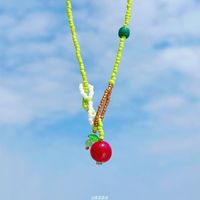 Collier à perles coloré en forme d'étoile de mer orange tendance pour les vacances à la plage et les parcs d'attractions, cadeau mignon pour femmes, chaîne de clavicule