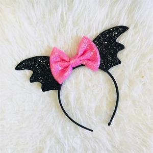 Serre-tête chauve-souris à paillettes pour femmes et filles, accessoires de fête d'Halloween, pinces à cheveux scintillantes avec ailes - Product Image 4