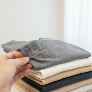 Etichetta Personalizzata in Silicone 3D Termoadesiva <span class=keywords><strong>per</strong></span> T-Shirt, Adesivo e Logo in Silicone Stampato a Trasferimento Termico <span class=keywords><strong>per</strong></span> Abbigliamento - Product Image 1