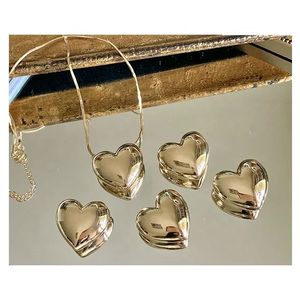 Xinfly Wholesale Forever Love Fine Jewelry Gifts <b>Solid</b> 18k <b>Gold</b> Heart Charm <b>Pendant</b> for Diy Making - Product Image 2