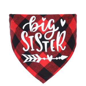 Pañuelo Triangular Decorativo para Mascotas, Diseño a Cuadros Rojos y Negros, para Perros y Gatos - Product Image 1