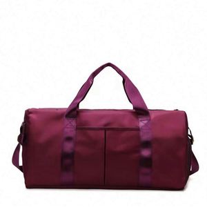 Muestra gratuita: Bolsa de viaje al por mayor para fabricantes, con separación de seco y húmedo, para ejercicio, yoga, fitness, de gran capacidad, para viajes cortos y entrenamiento. - Product Image 6