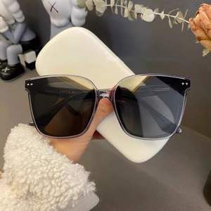 Wholesale Low Price <b>Large</b> <b>Frame</b> Small logo Sun Glasses Outdoor Sunshade Luxury Glasses Men Glasses - Product Image 3