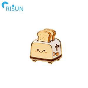 Pin de solapa de esmalte blando con logotipo personalizado de fábrica, diseño de máquina de hornear pan tostado, panadería, repostería, postres y productos alimenticios, tipo broche - Product Image 5